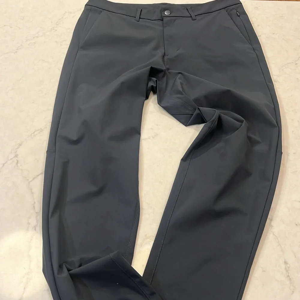 Lululemon Commission Pant Slim‎ Melanite Size Waist 34